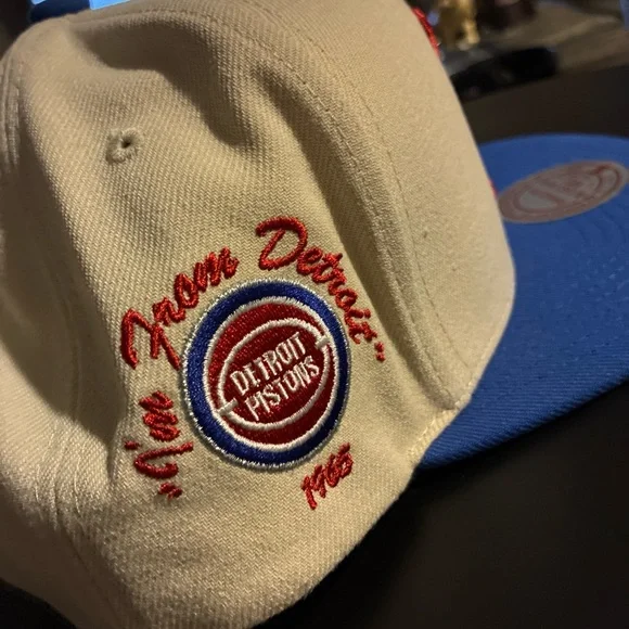 Malcom X Mitchell & Ness Detroit Pistons X Paper Planes 1965 Snapback Hat Rare - Picture 8 of 14
